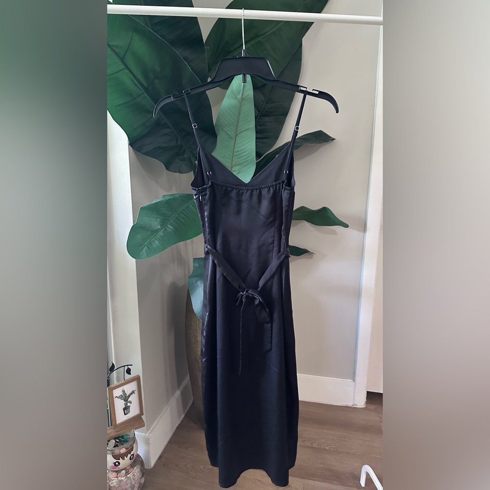 Abercrombie & Fitch Satin Belted Midi Dress - Picture 5 of 8